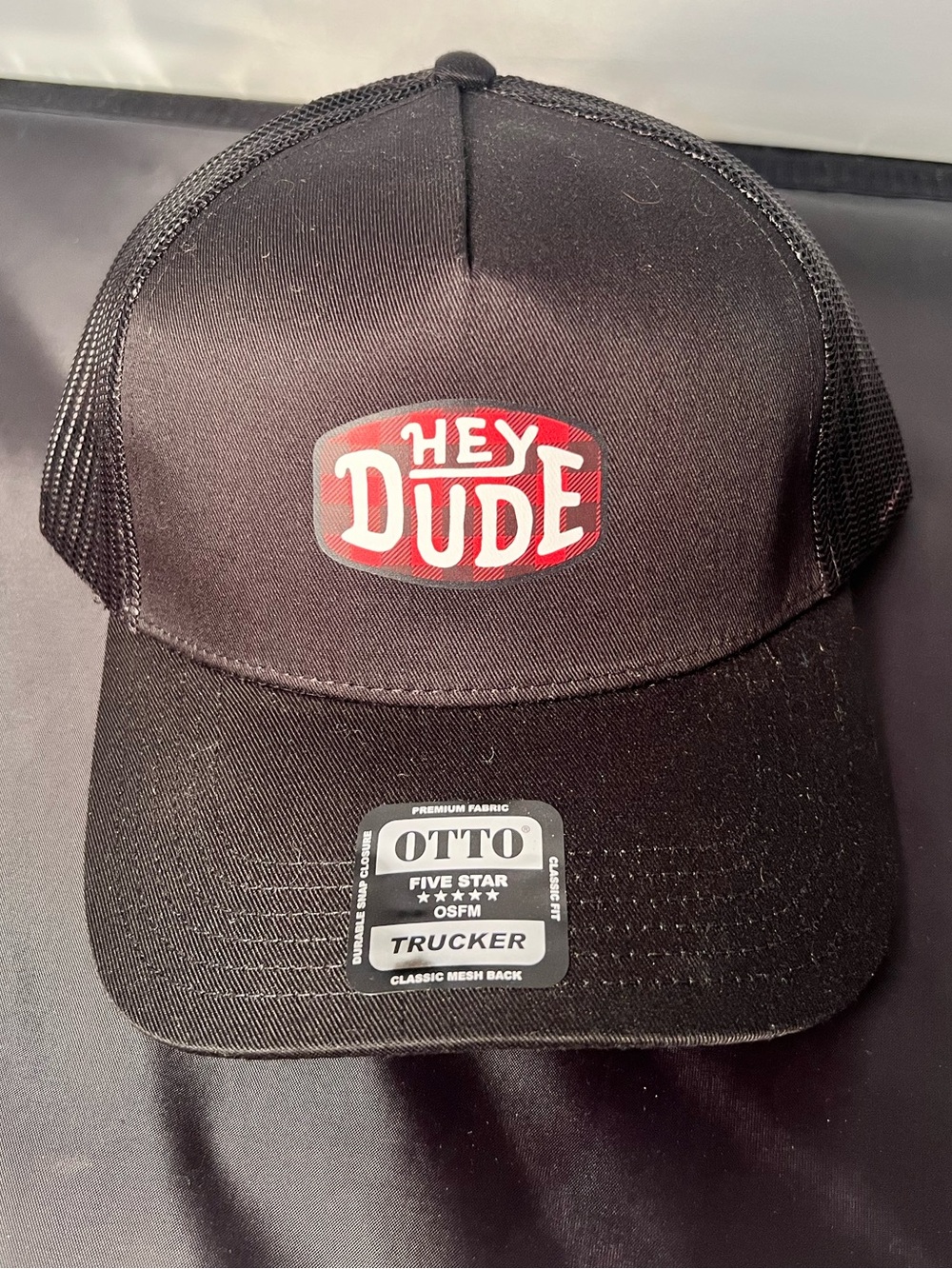NEW Hey Dude Shoes Otto Flannel Pattern Trucker Hat Mesh Back Size 7